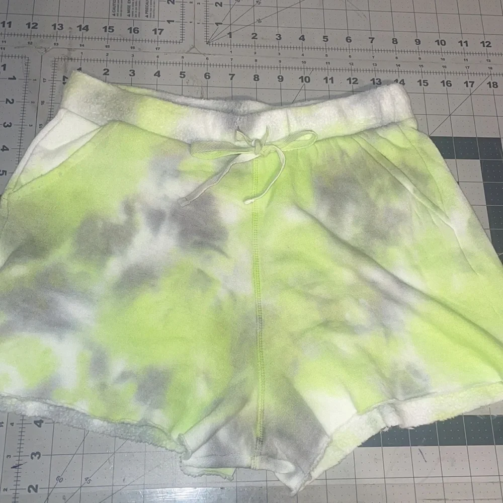 NEW Free People Boho Green, Gray & White Tye Dye Kelly Terry Shorts